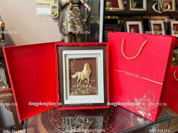 Tranh mã đáo thành công mạ vàng 24k 25x32cm