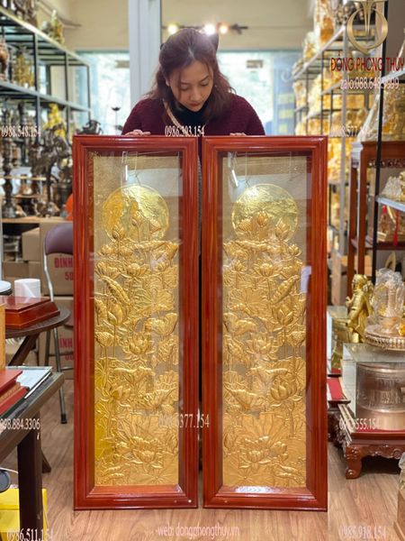Tranh hoa sen cao 1m2 dát vàng 24k
