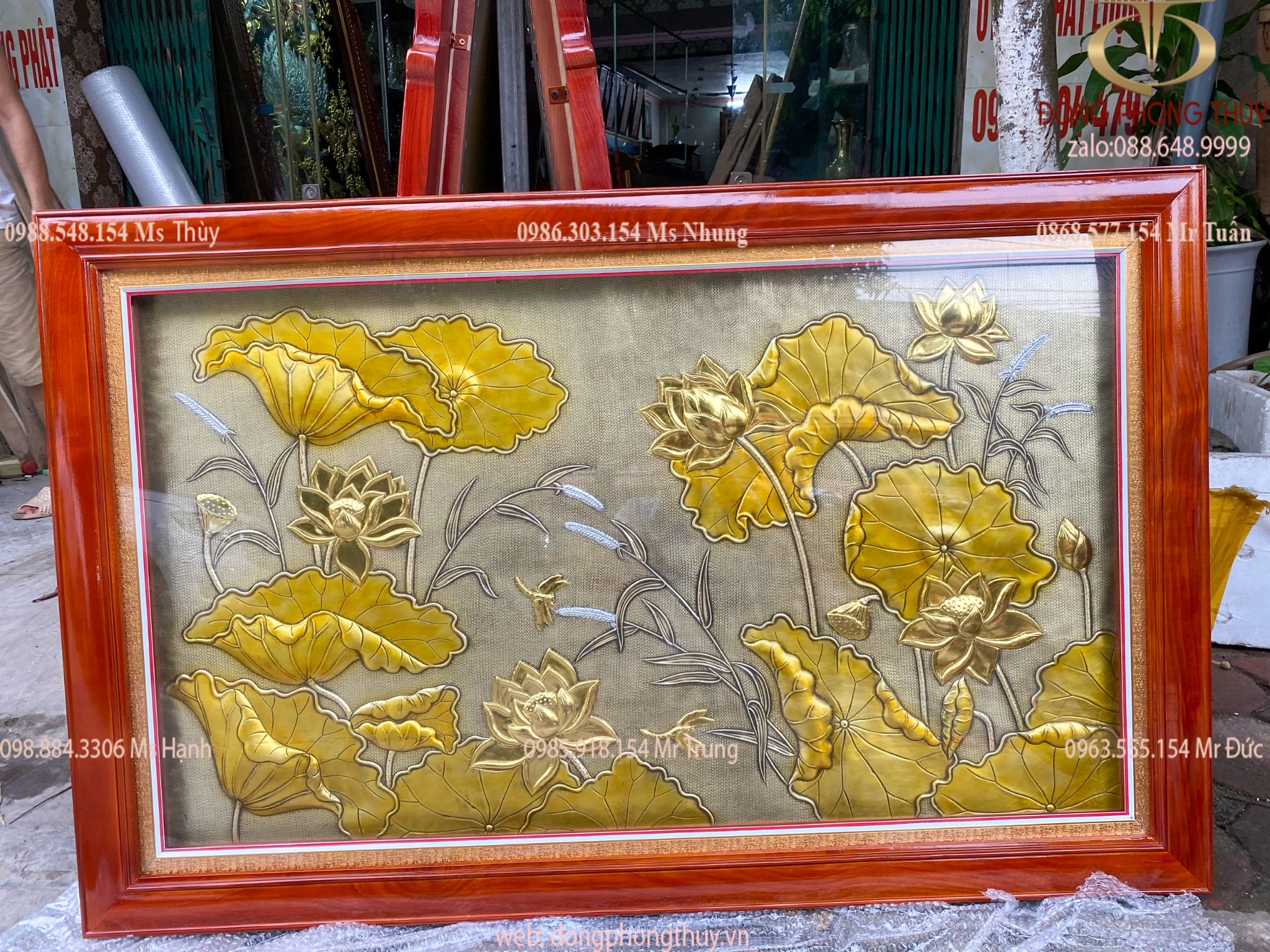 Tranh thờ hoa sen bằng đồng