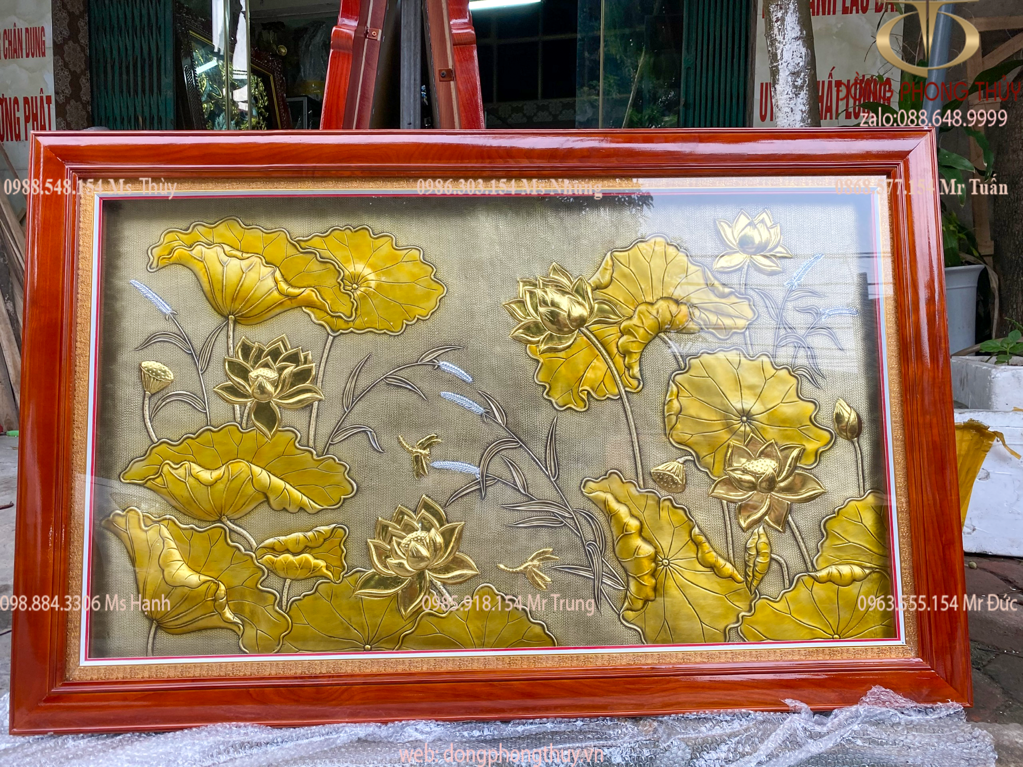 Tranh thờ hoa sen bằng đồng