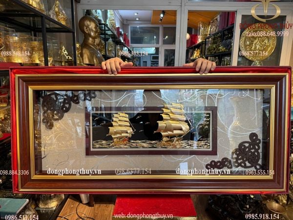 Tranh thuyền buồm mạ vàng 24k 48x108cm