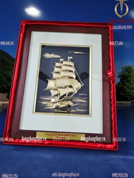 Tranh thuyền buồm mạ vàng 25*32
