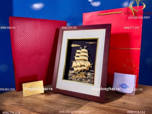 Tranh thuyền buồm mạ vàng 25*32