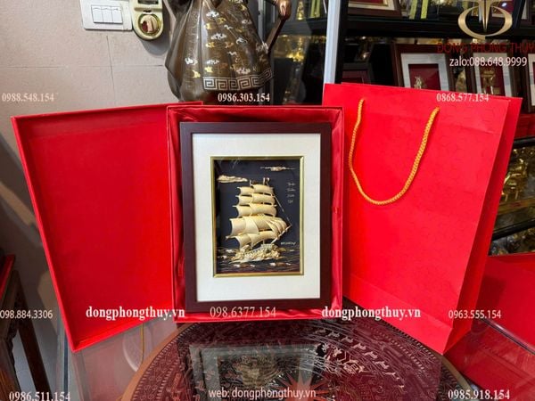 Tranh thuyền buồm mạ vàng 24k 25x32cm