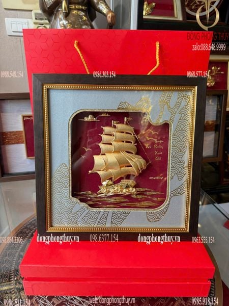 Tranh thuyền buồm mạ vàng 24k - tranh thuận buồm xuôi gió 30x30cm