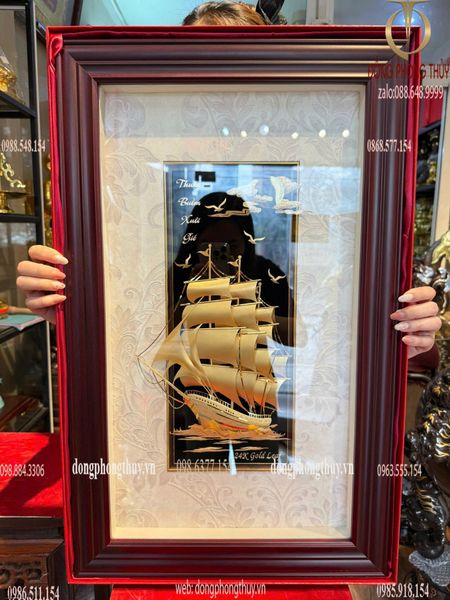 Tranh thuyền buồm mạ vàng 24k - tranh thuận buồm xuôi gió 40x65cm