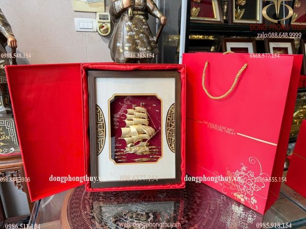 Tranh thuyền buồm mạ vàng 24k 26x33cm
