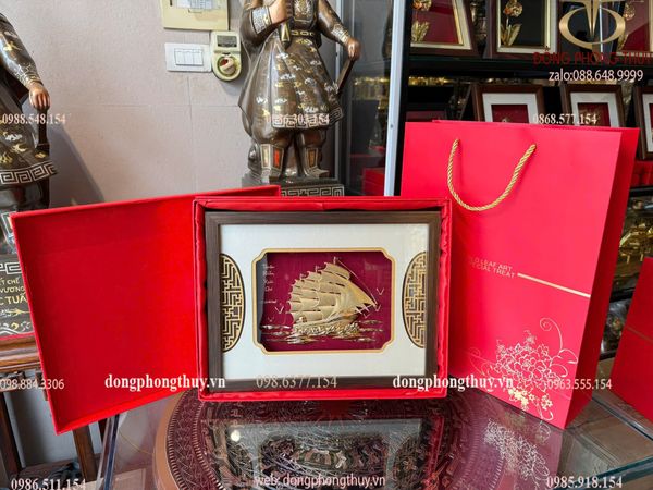 Tranh thuyền buồm mạ vàng 24k 26x33cm