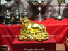Tượng trâu vàng phong thủy nằm bằng đồng thếp vàng 24k cao 16cm