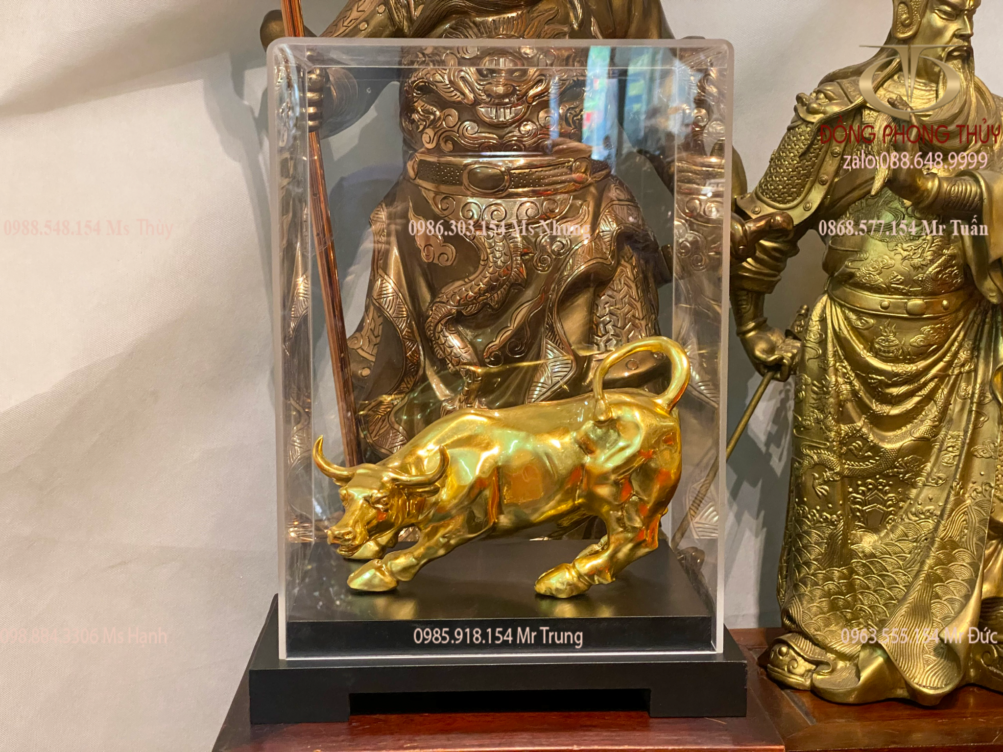 Tượng trâu bằng đồng thếp vàng 24k 11cm