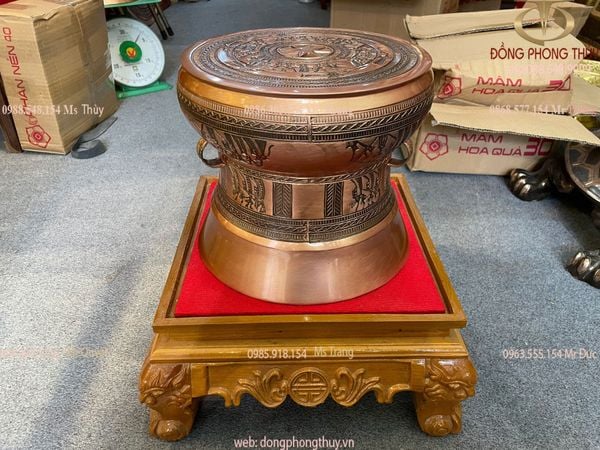 Trống Đồng Đông Sơn bằng đồng đỏ hoa văn chìm