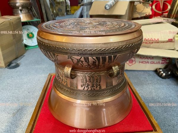 Trống Đồng Đông Sơn bằng đồng đỏ hoa văn chìm