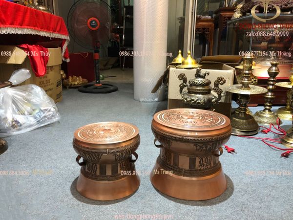 Trống Đồng Đông Sơn bằng đồng đỏ hoa văn chìm