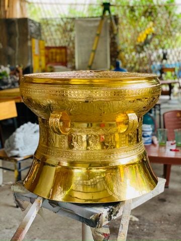 Trống đồng đông sơn dát vàng 24k