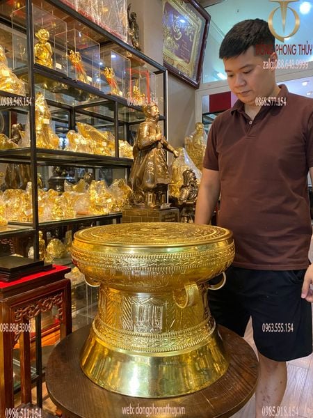 Trống đồng đỏ 60cm nặng 50kg Đông Sơn Dát vàng