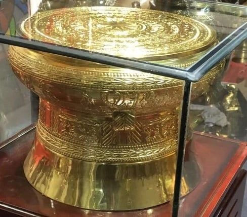 Trống Đồng Đông Sơn 30cm thếp lá vàng 24k