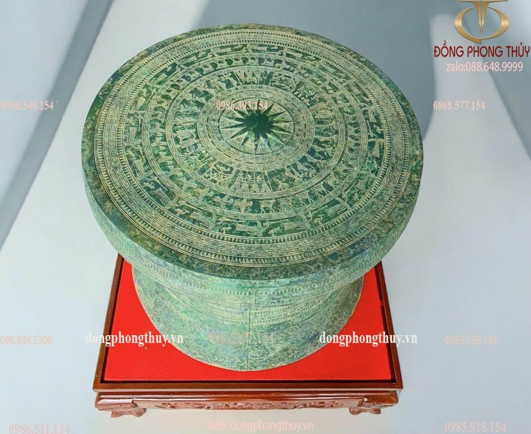 Trống đồng Đông Sơn ngọc lũ đồng đỏ giả cổ