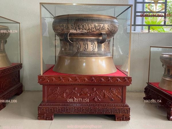 Quả trống đồng hoa văn chìm ngọc lũ