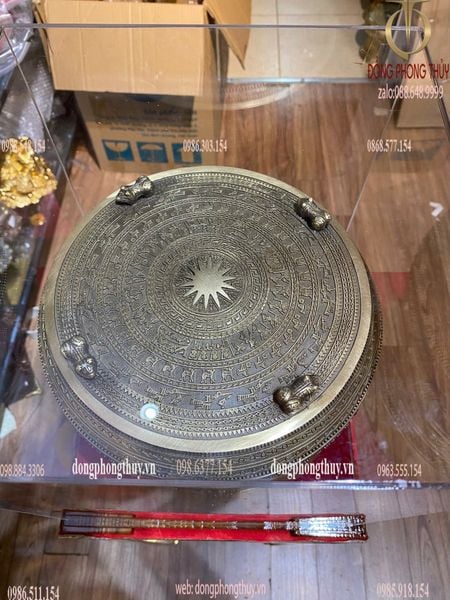 Trống đồng Đông Sơn bằng đồng hun đường kính 25cm