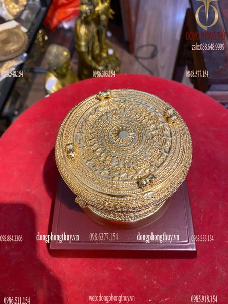 Quà tặng doanh nghiệp: Trống đồng Đông Sơn dát vàng 24k quà tặng doanh nghiệp