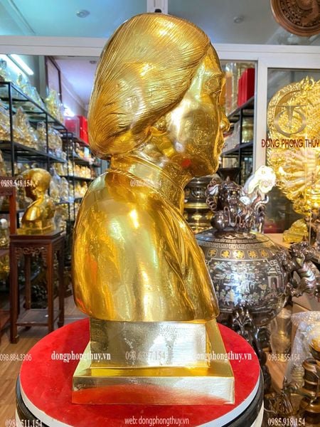 Tượng chân dung đẹp