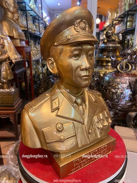 Tượng chân dung bằng đồng cao 38cm