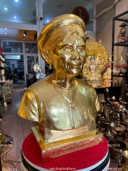 Tượng truyền thần dát vàng 24K