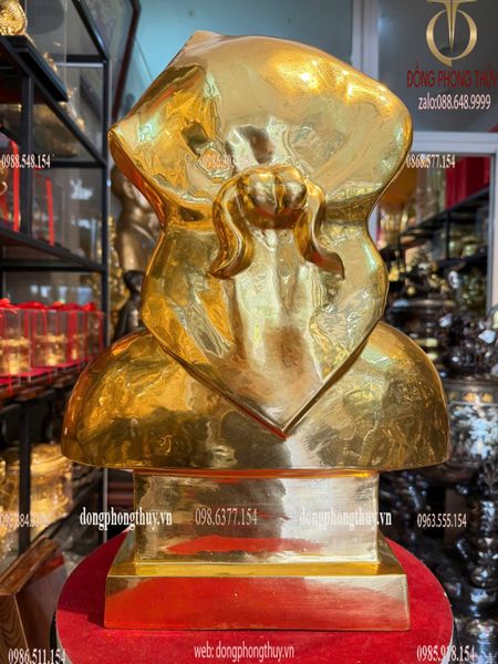 Tượng chân dung bằng đồng dát vàng 24K cao 48cm