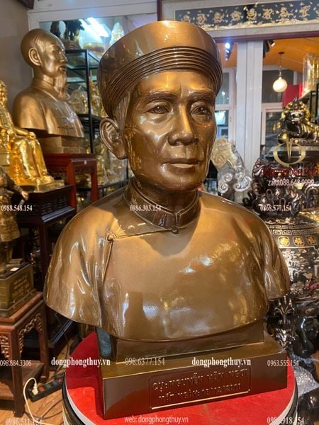 Tượng truyền thần bằng đồng đỏ cao 48cm