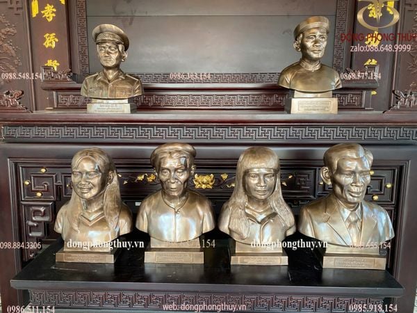 Tượng truyền thần bằng đồng đỏ