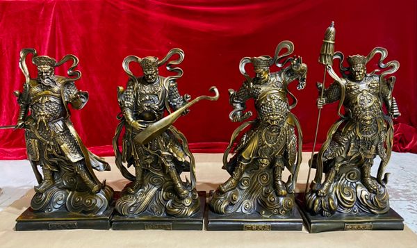 Bộ Tứ Đại Thiên Vương bằng đồng cao 48 ngang 28 sâu 16cm nặng 50kg