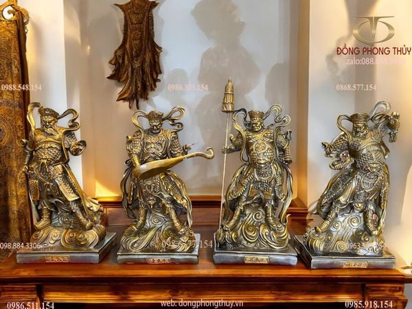 Bộ Tứ Đại Thiên Vương bằng đồng cao 48 ngang 28 sâu 16cm nặng 50kg