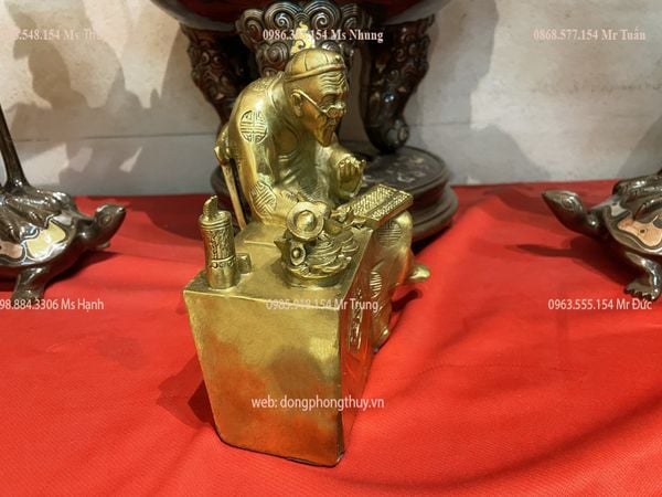 tượng ông quản gia bằng đồng cao 17cm ngang 14cm nặng 1,1kg