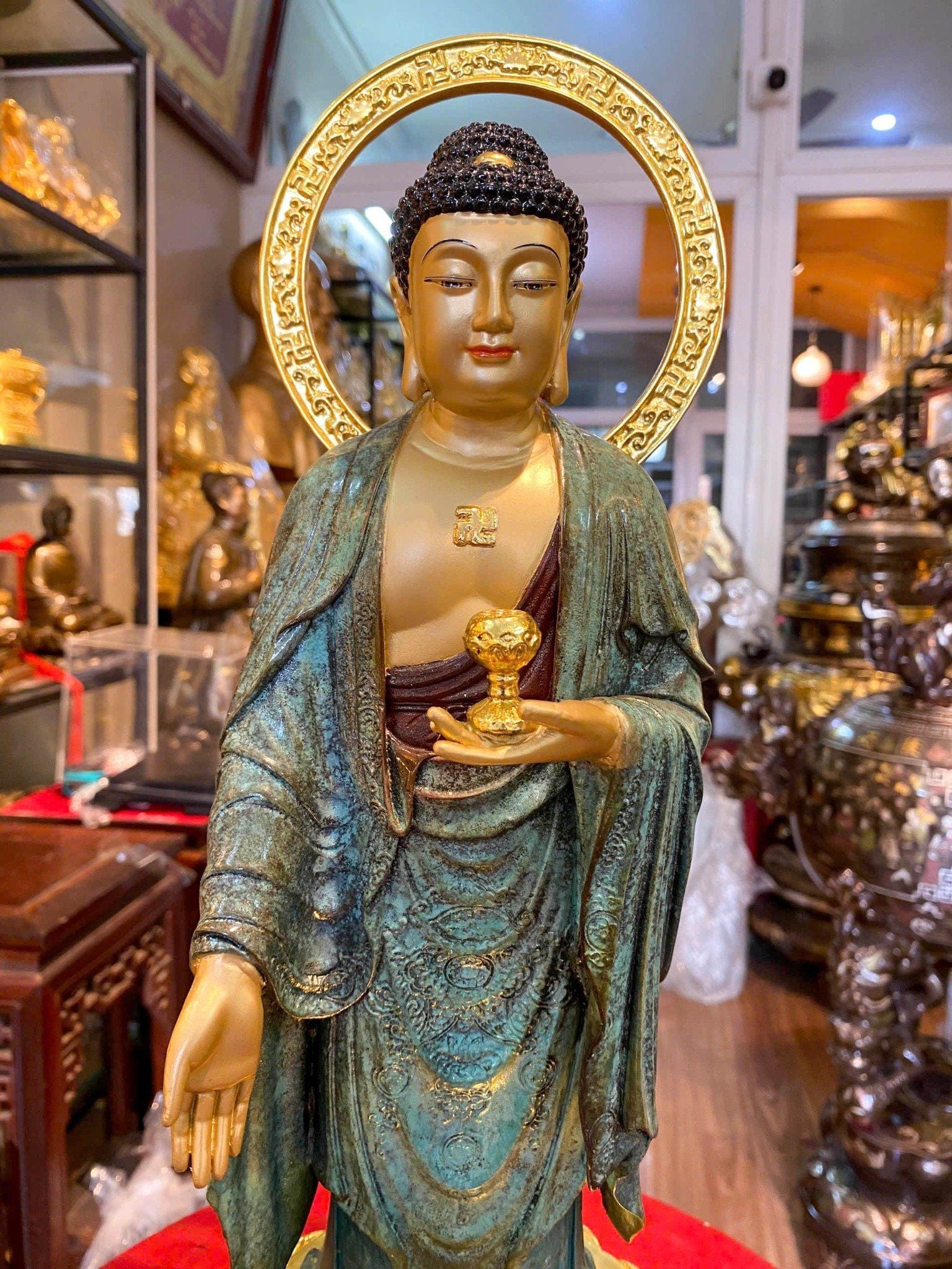 Tượng A Di Đà cao đến đầu 40 đến lá đề 45, sâu 17 nặng 5,1kg