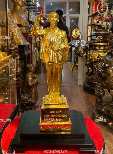 Tượng Bác Hồ đứng cao 37cm dát vàng nano