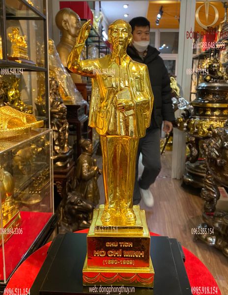 Tượng Bác Hồ đứng cao 37cm dát vàng nano