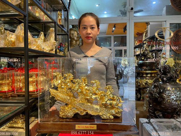 Tượng bát mã truy phong dát vàng 24k