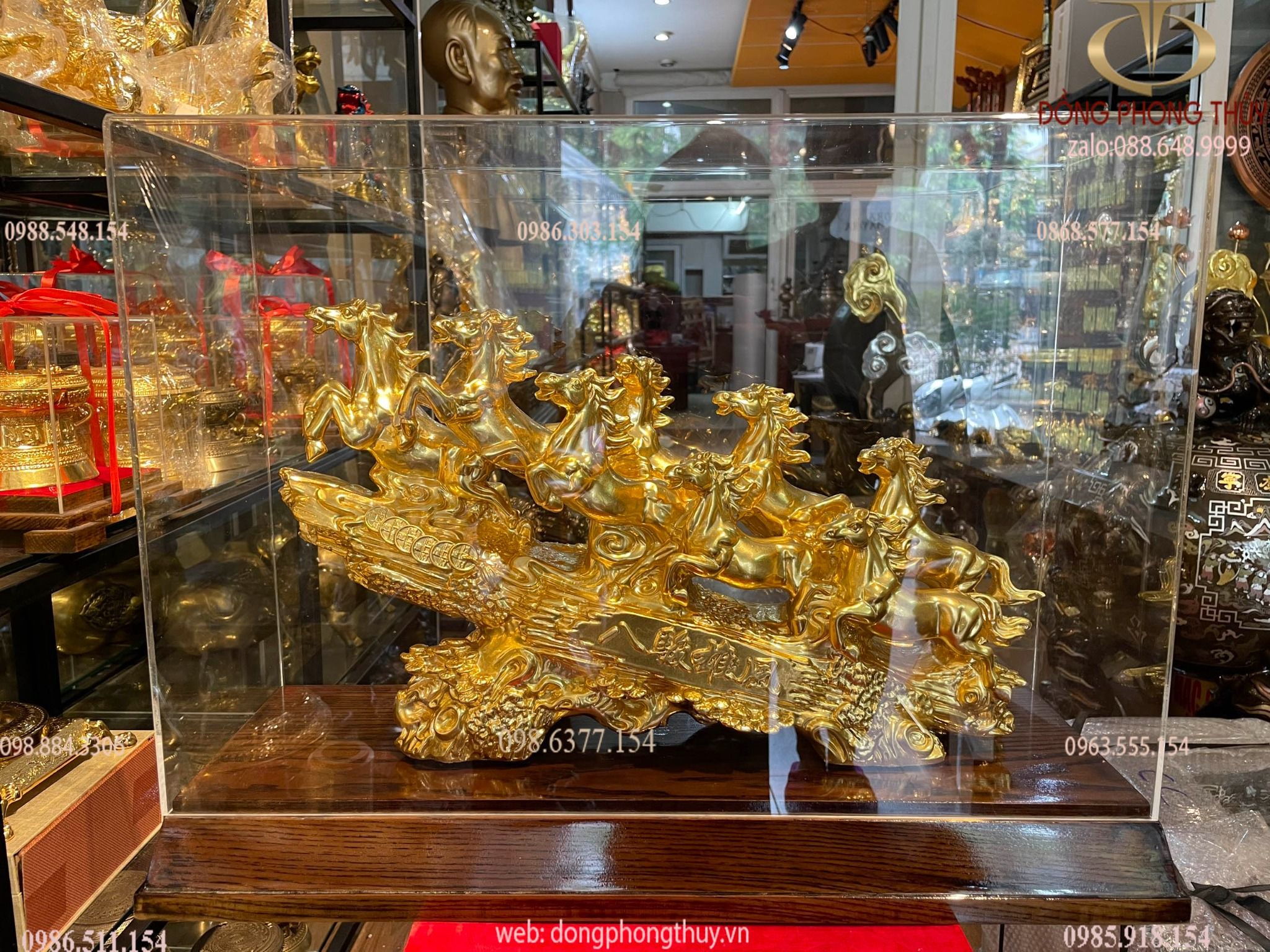 Tượng bát mã truy phong dát vàng 24k