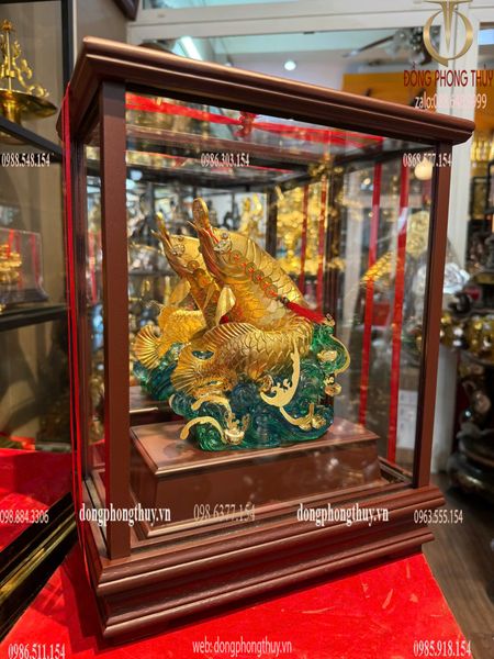 Tượng cá chép vượt vũ môn mạ vàng 24k 17x29x35cm