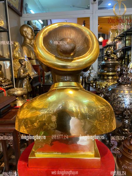 Tượng chân dung bằng đồng dát vàng 24K cao 48cm