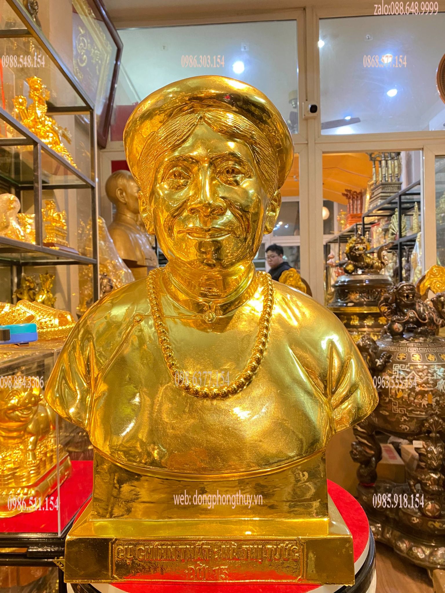 Tượng chân dung đẹp