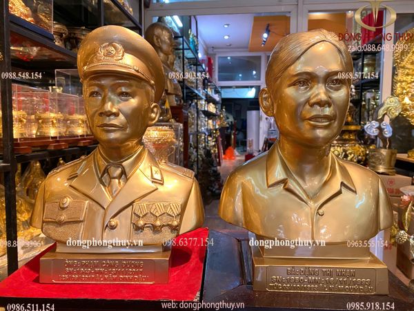 Tượng chân dung bằng đồng cao 38cm