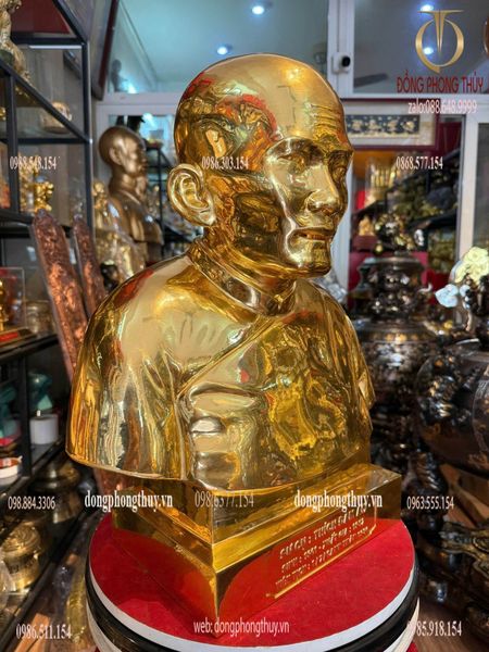 Tượng chân dung truyền thần dát vàng 24k