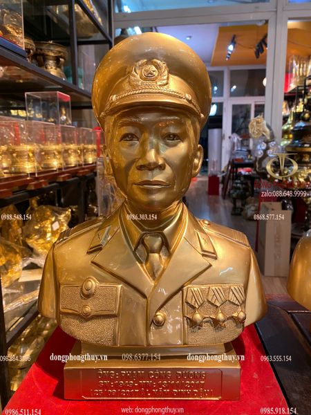 Tượng chân dung bằng đồng cao 38cm