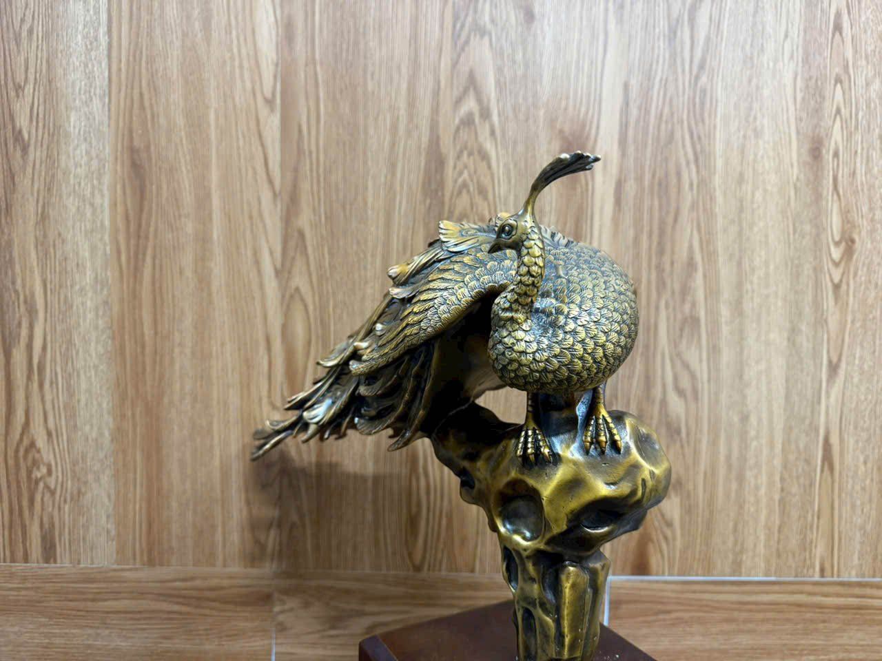 Tượng chim công bằng đồng