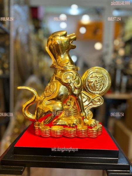 Tượng chó phong thủy bằng đồng dát vàng 24k