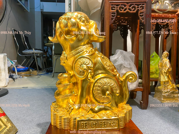 Tượng chó phong thủy dát vàng 24k
