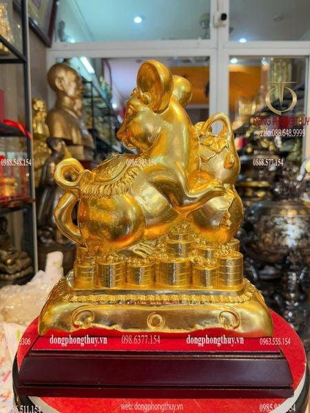 Tượng chuột chữ Việt dát vàng 24k cao 27cm nặng 5kg