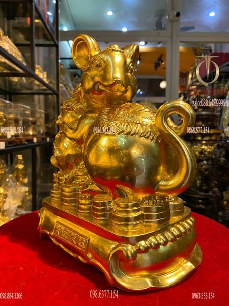 Quà tặng mạ vàng: Tượng chuột dát vàng 24k