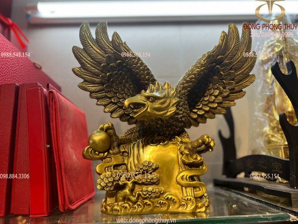 Quà tặng sếp: Tượng đại bàng bằng đồng cao 40cm ngang 35cm nặng 6kg